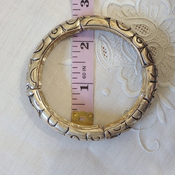 Silver tone scroll, clouds, spiral stretchy bangle bracelet - Picture 6 of 6